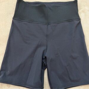 Vuori Womens Studio Shorts